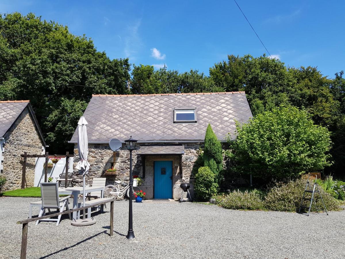 Maroux Vian Country Cottage Callac Exterior photo